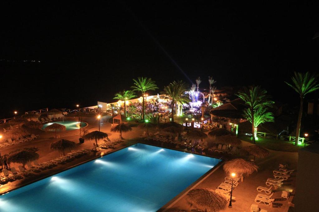 Sawary Beach Hotel Batroûn Exterior foto